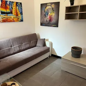Low-cost Fillak Appartamento